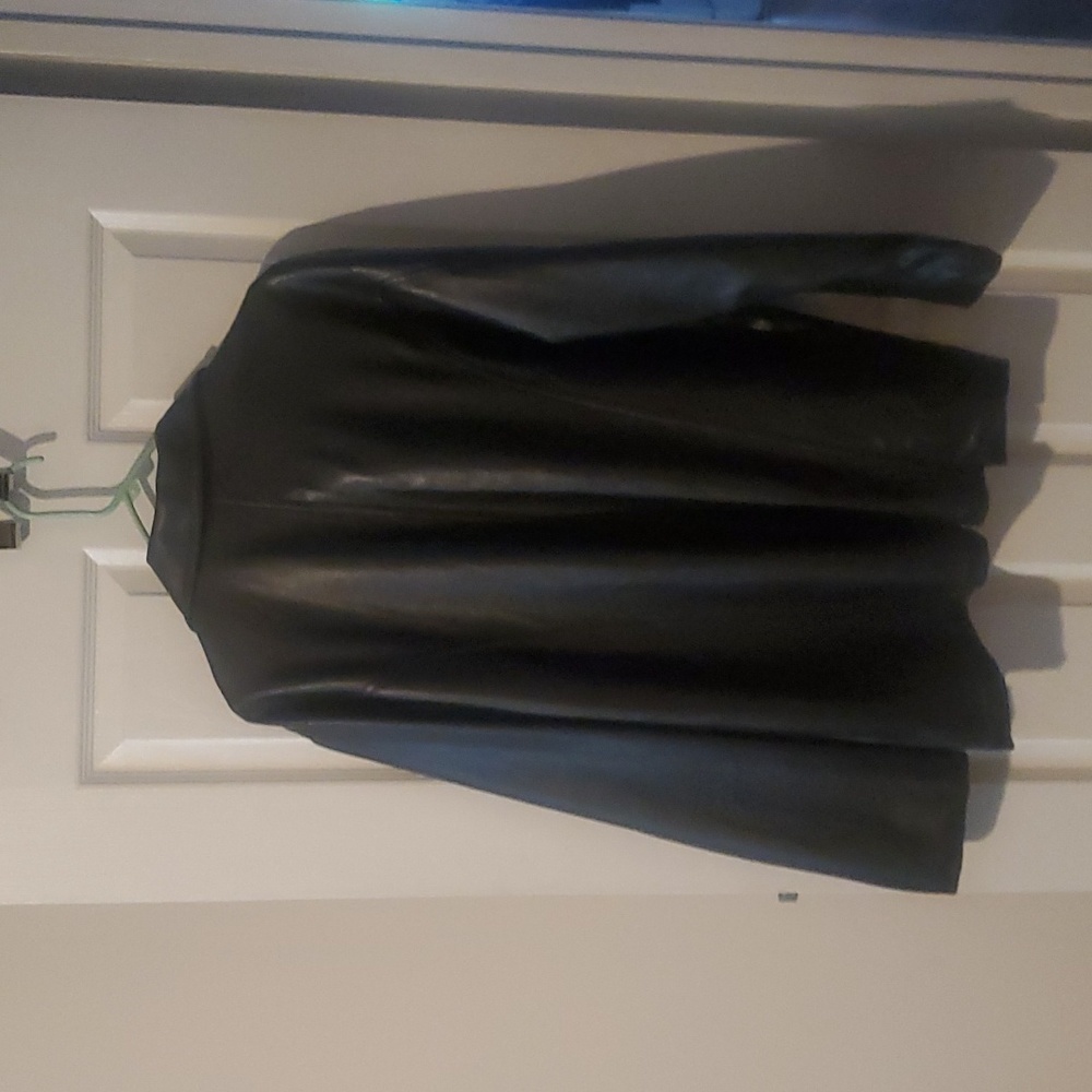 JACKET - Picture 2 of 8